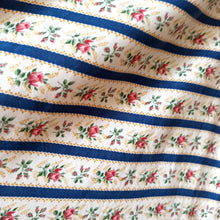 Load image into Gallery viewer, 1940s - Adorable Roseprint Rayon Dress - W27 (68cm)