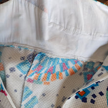 Laden Sie das Bild in den Galerie-Viewer, 1960s - Stunning Waffle Cotton Dress - W30 (76cm)