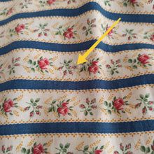 Load image into Gallery viewer, 1940s - Adorable Roseprint Rayon Dress - W27 (68cm)