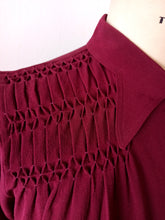 Carica l'immagine nel visualizzatore di Gallery, 1940s - Stunning Honeycomb Puff Sleeves Blouse - W36 (92cm)