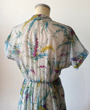 Cargar imagen en el visor de la galería, 1940s - Spectacular Full Skirt Floral Sheer Dress - W26 (66cm)