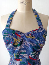 Charger l'image dans la galerie, 1950s - Stunning Novelty Print Halter Rayon Dress - W27 (68cm)