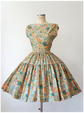 Cargar imagen en el visor de la galería, 1950s 1960s - Adorable Colorful Floral Cotton Dress - W28.5 (72cm)