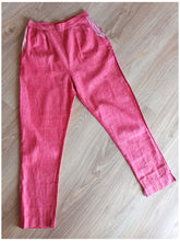 Charger l'image dans la galerie, 1950s - LONDON - Fabulous Red Stripes Raspberry Pants - W28 (70cm)
