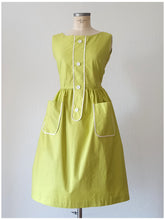 Charger l'image dans la galerie, 1950s 1960s - Gorgeous Arctic Lime Cotton Dress - W29 (74cm)