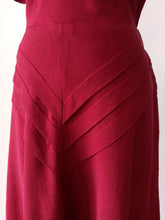 Cargar imagen en el visor de la galería, 1940s - Outstanding Burgundy Gabardine Rayon Dress - W28.5 (72cm)
