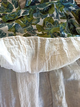 Charger l'image dans la galerie, 1950s - YOUR WENDY DRESS - Stunning Roseprint Dress - W28.5 (72cm)