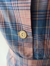 Cargar imagen en el visor de la galería, 1940s - JD - Unworn - Gorgeous Pink Blue Plaid Cotton Dress - W34 (86cm)