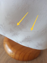 Cargar imagen en el visor de la galería, 1940s - Marvelous White Rayon Bridal Dress - W28.5 (72cm)