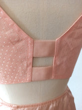 Charger l'image dans la galerie, 1940s 1950s - TRIUMPH - Deadstock Bra & Girdle Set
