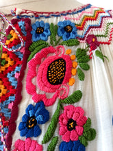 Load image into Gallery viewer, 1930s 1940s - Exquisite Hand Embroidery Hungarian Blouse - W28.5 (72cm)