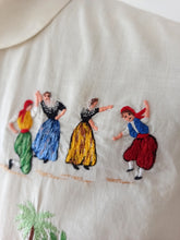 Charger l'image dans la galerie, 1950s - Adorable Mallorca Souvenir Embroidery Blouse - W30 (76cm)