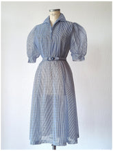 Charger l'image dans la galerie, 1940s 1950s - Stunning Dramatic Balloon Sleeves Striped Dress - W28.5 (72cm)