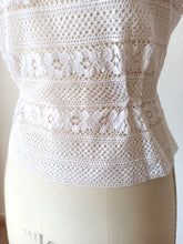 Cargar imagen en el visor de la galería, 1940s 1950s - Gorgeous White Cotton Handmade Blouse - W29 (74cm)