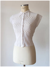 Charger l'image dans la galerie, 1940s 1950s - Exquisite White Cotton Handmade Blouse - W30 (76cm)