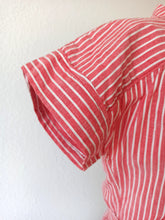 Cargar imagen en el visor de la galería, 1940s - Gorgeous Red Stripes Cotton Dress - W31 (78cm)
