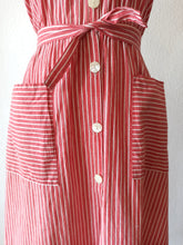 Cargar imagen en el visor de la galería, 1940s - Gorgeous Red Stripes Cotton Dress - W31 (78cm)