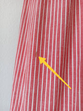 Cargar imagen en el visor de la galería, 1940s - Gorgeous Red Stripes Cotton Dress - W31 (78cm)