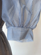 Charger l'image dans la galerie, 1940s 1950s - Stunning Dramatic Balloon Sleeves Striped Dress - W28.5 (72cm)