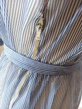 Charger l'image dans la galerie, 1940s 1950s - Stunning Dramatic Balloon Sleeves Striped Dress - W28.5 (72cm)
