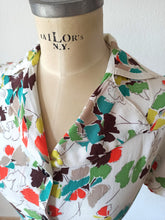 Cargar imagen en el visor de la galería, 1940s - Marvelous Colors Rayon Dress - W27 (68cm)