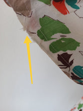 Cargar imagen en el visor de la galería, 1940s - Marvelous Colors Rayon Dress - W27 (68cm)