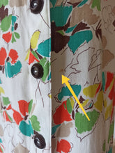 Cargar imagen en el visor de la galería, 1940s - Marvelous Colors Rayon Dress - W27 (68cm)