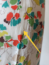 Cargar imagen en el visor de la galería, 1940s - Marvelous Colors Rayon Dress - W27 (68cm)