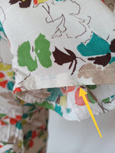 Cargar imagen en el visor de la galería, 1940s - Marvelous Colors Rayon Dress - W27 (68cm)