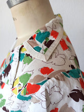 Cargar imagen en el visor de la galería, 1940s - Marvelous Colors Rayon Dress - W27 (68cm)