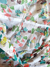 Cargar imagen en el visor de la galería, 1940s - Marvelous Colors Rayon Dress - W27 (68cm)