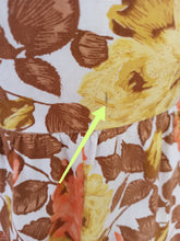 Carica l'immagine nel visualizzatore di Gallery, 1940s 1950s - Gorgeous Roseprint Cotton Dress - W30 (76cm)