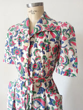 Cargar imagen en el visor de la galería, 1940s - JOSSELYNE, Paris - Stunning Cotton Dress - W31 (80cm)