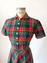 Charger l'image dans la galerie, 1950s - Gorgeous Tartan Cotton Dress - W33 (84cm)