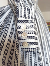 Charger l'image dans la galerie, 1940s 1950s - Outstanding Beauty Cotton Dress - W28.5 (72cm)