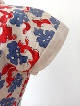 Load image into Gallery viewer, 1940s - Stunning Victory Colors Cotton Dress - W26 (66cm)