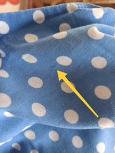 Cargar imagen en el visor de la galería, 1940s - Delightful Blue Dotted Cotton Dress - W28 (70cm)