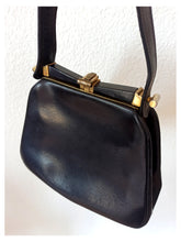 Charger l'image dans la galerie, 1940s - Exquisite Black Leather Handbag