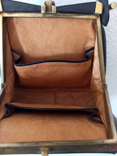 Charger l'image dans la galerie, 1940s - Exquisite Black Leather Handbag