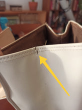 Charger l'image dans la galerie, 1950s 1960s - Gorgeous Shape Handbag