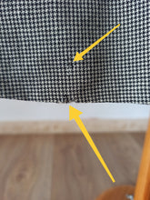 Charger l'image dans la galerie, 1950s - Exquisite Houndstooth Soft Wool Dress - W24.5 (62cm)