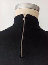 Laden Sie das Bild in den Galerie-Viewer, 1960s - DEADSTOCK - SUBLYM, Spain - Back Zipper Black Top - Sz 4
