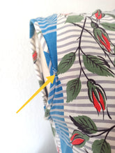 Charger l'image dans la galerie, 1950s - Fabulous Right Before Bloming Roseprint Dress - W27 (68cm)