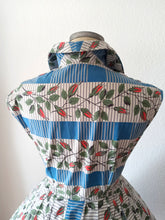 Charger l'image dans la galerie, 1950s - Fabulous Right Before Bloming Roseprint Dress - W27 (68cm)
