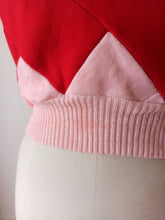Cargar imagen en el visor de la galería, 1940s 1950s - DEADSTOCK - Gorgeous Strawberry Red Cotton Top - Sz 2