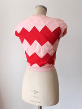 Cargar imagen en el visor de la galería, 1940s 1950s - DEADSTOCK - Gorgeous Strawberry Red Cotton Top - Sz 2