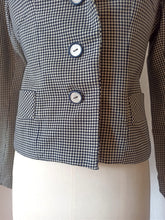 Load image into Gallery viewer, 1950s - Elegant Italian 2pc Soft Wool Suit - W31 (78cm)