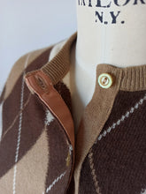 Charger l'image dans la galerie, 1950s - PRINGLE, Scotland - Iconic Intarsia Cashmere Cardigan