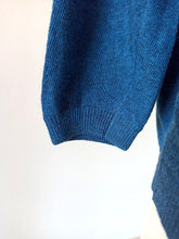 Charger l'image dans la galerie, 1950s - BALLANTYNE, Scotland - Precious Blue Argyle Cashmere Cardigan - Sz 38