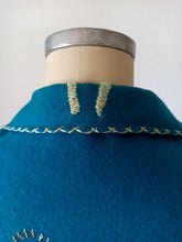 Charger l'image dans la galerie, 1940s 1950s - Gorgeous Blue Embroidered Mexican Jacket